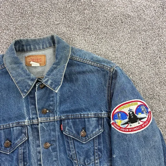 Vintage 80s Levi's Trucker Jacket Mens 50L Type 3 NASA Patch Denim 71506 0217 - Picture 2 of 9